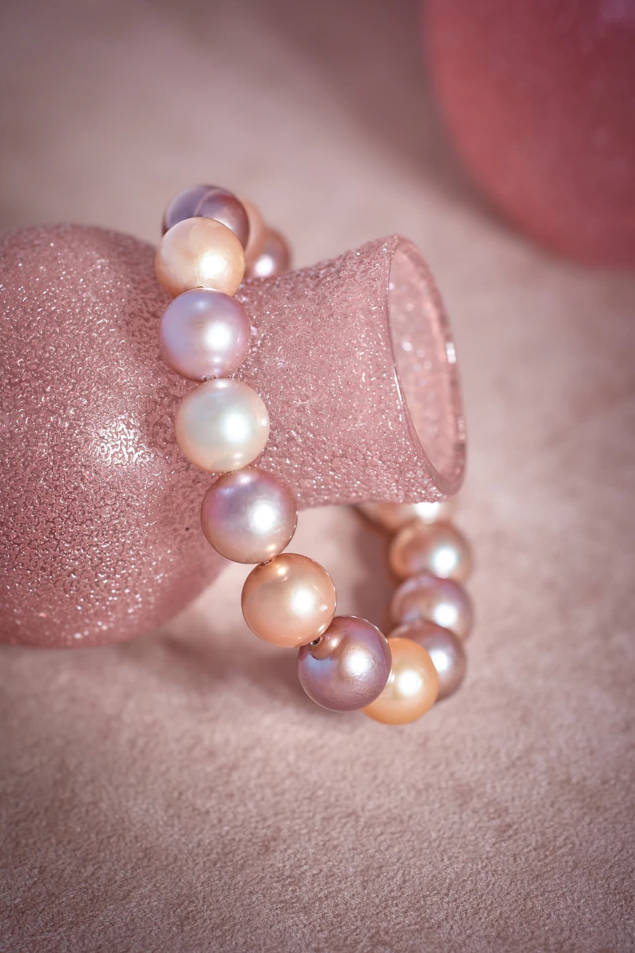Farbsteine in Gold